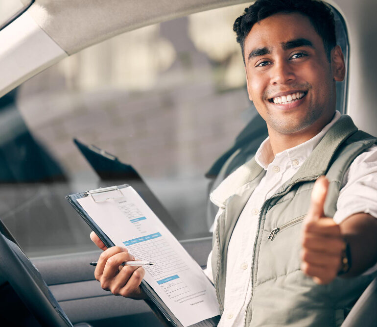 Light Vehicle Driver Job in UAE Hiring Now 2025